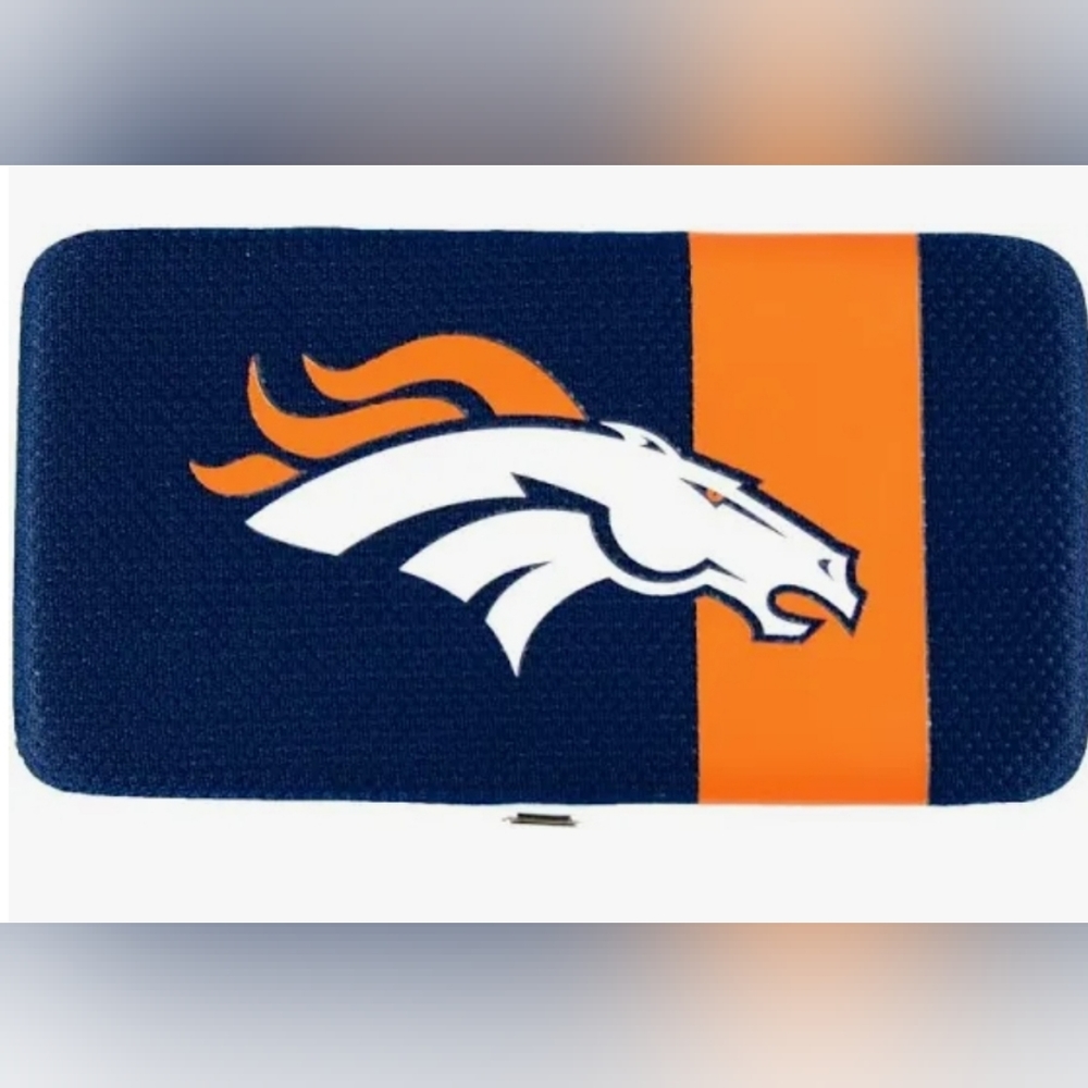 Denver Broncos Shell Mesh Wallet - Picture 3 of 3